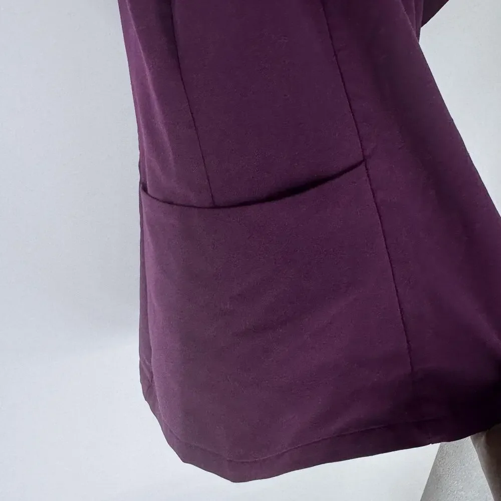 FIGS Scrub Top Womens Medium Purple V-Neck Short Sleeve Pockets Nursing‎ Medical - Picture 6 of 11